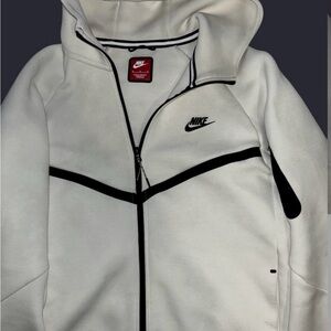 White nike tech Fleece